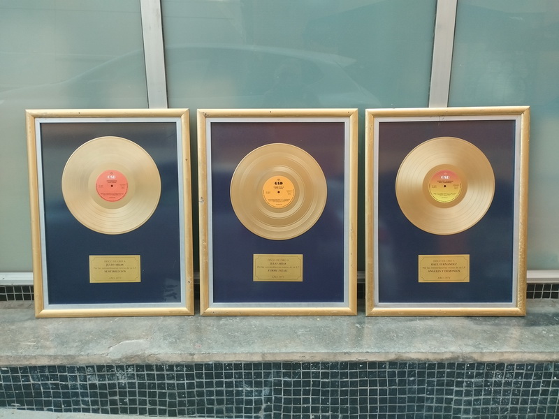 cuadro disco oro platino musica 64x49 consultar cantidades